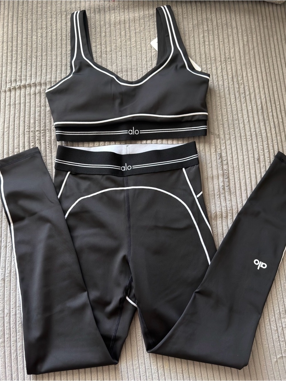 Black & White Piped Sports Bra and Legging Set